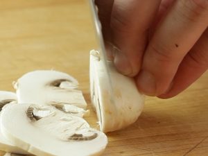 Chế biến nấm mỡ đúng cách giúp giữ được chất dinh dưỡng có trong nấm