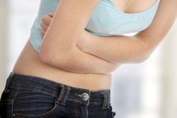 Đau bụng có thể là dấu hiệu của ung thư dạ dày