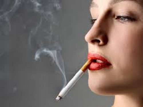 Hút thuốc lá là một trong những nguyên nhân gây ung thư thực quản