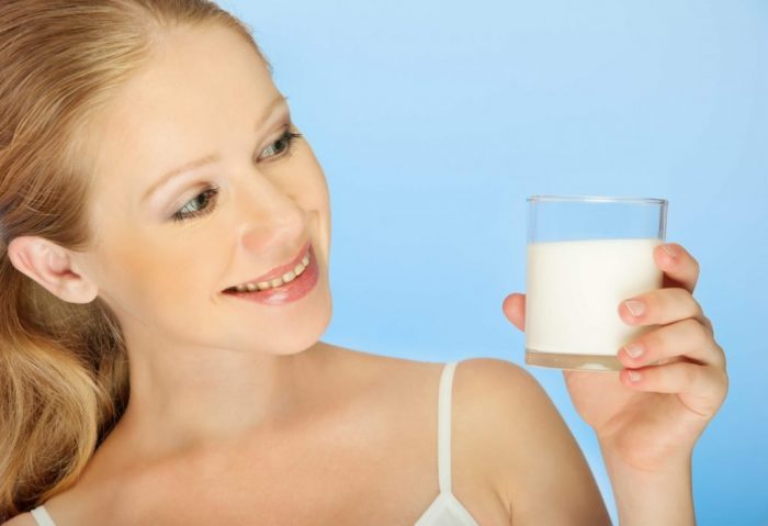 Bệnh nhân nên uống sữa để bổ sung đầy đủ các dưỡng chất