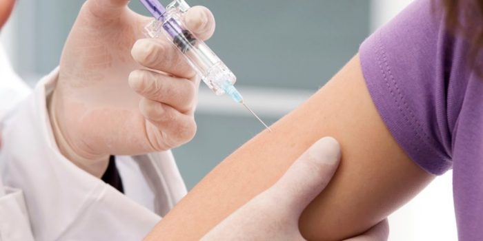 Tiêm vắc xin HPV ngăn ngừa tế bào ung thư hiệu quả