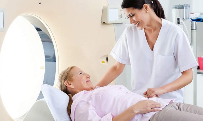 Bạn nên lựa chọn bệnh viện uy tín để tiết kiệm chi phí xạ trị ung thư trực tràng