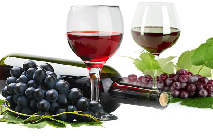 Rượu nho ngâm có tác dụng gì và mua rượu nho ở đâu chất lượng