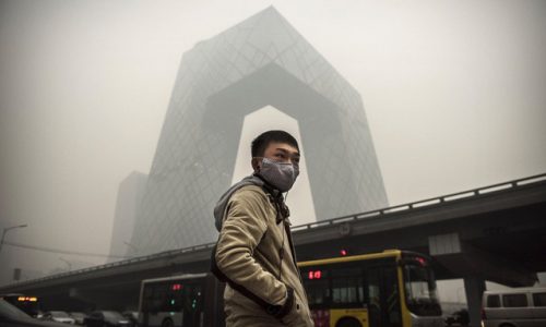 Sống trong môi trường không khí ô nhiễm cũng có khả năng cao mắc ung thư phổi.