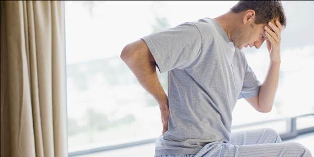 Người bị ung thư bàng quang thường bị đau lưng dưới