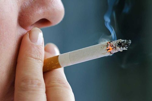 Hút thuốc lá - nguyên nhân hàng đầu gây ung thư vòm họng
