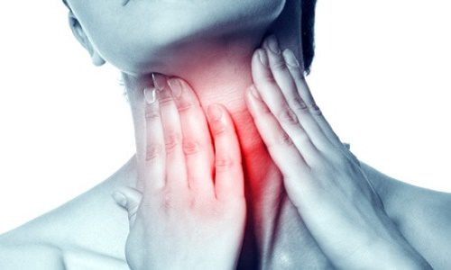 Đau họng, khó nuốt có thể là triệu chứng của bệnh ung thư lưỡi