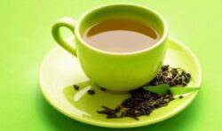 Uống trà xanh hàng ngày giúp giảm nguy cơ mắc ung thư