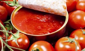 Cà chua đóng hộp tiêu thụ nhiều dễ trở thành thực phẩm gây ung thư
